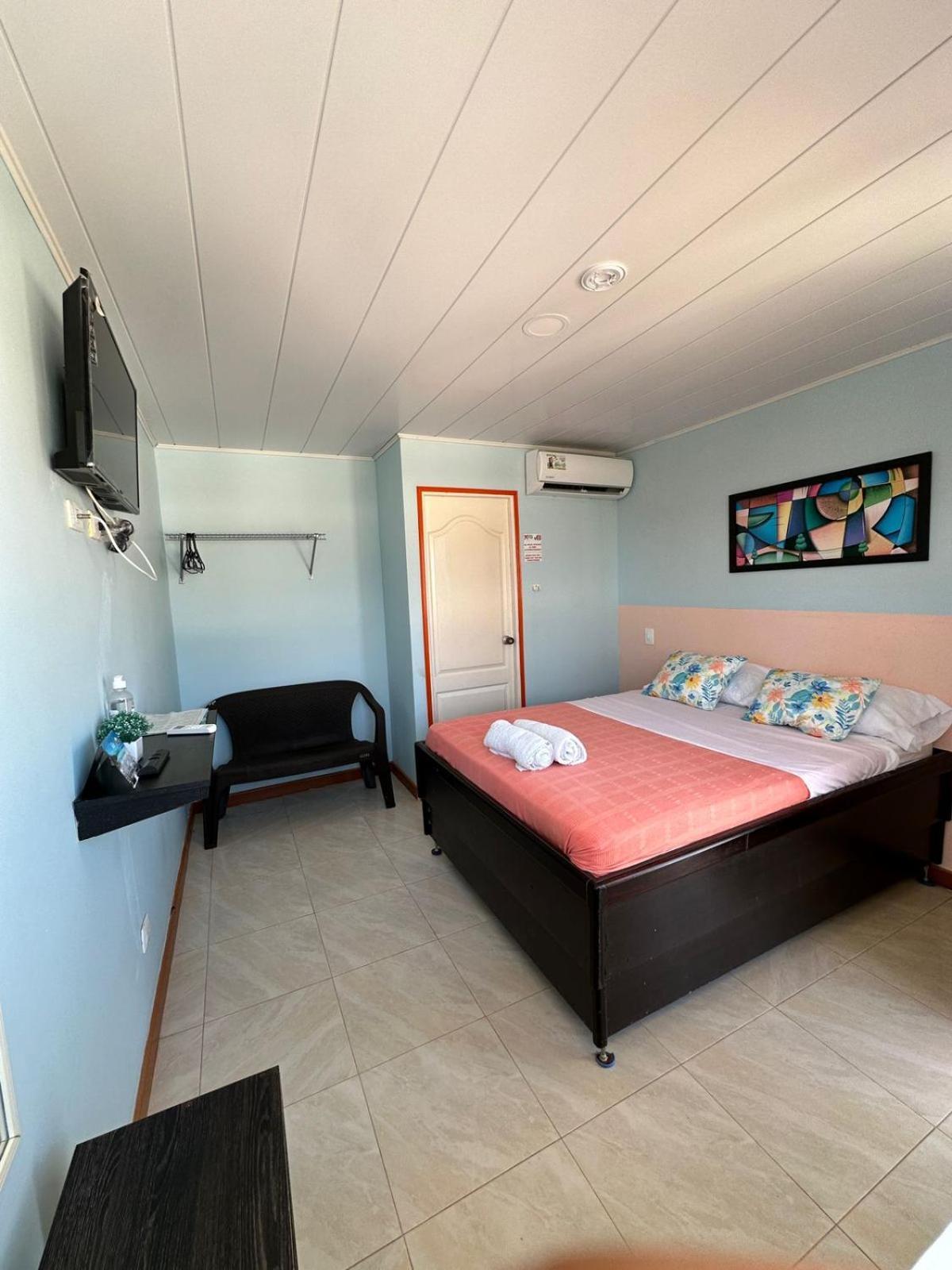 Victoria'S Gennie Bay Village Hostal ซานอันเดรส ภายนอก รูปภาพ